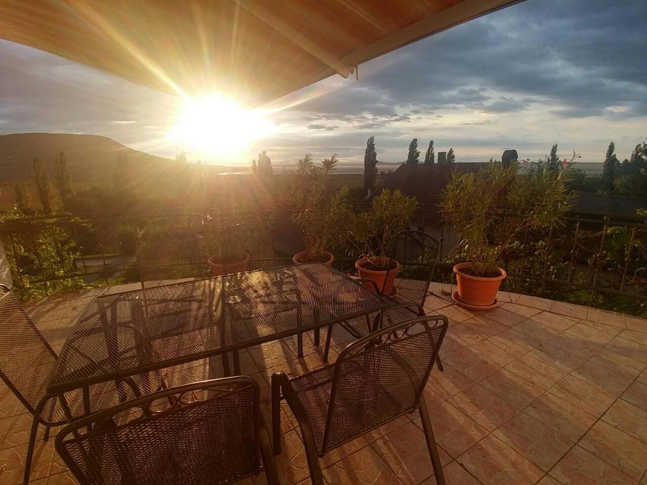 Szigligeti Panorama Apartmanhaz Dış mekan fotoğraf